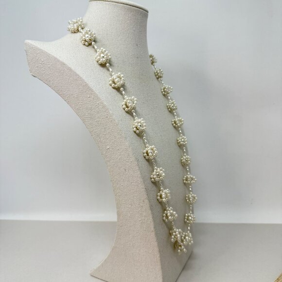 Vintage Imitation Pearl Knot Station Necklace Long Length Creamy White‎ Coquette - Picture 5 of 8